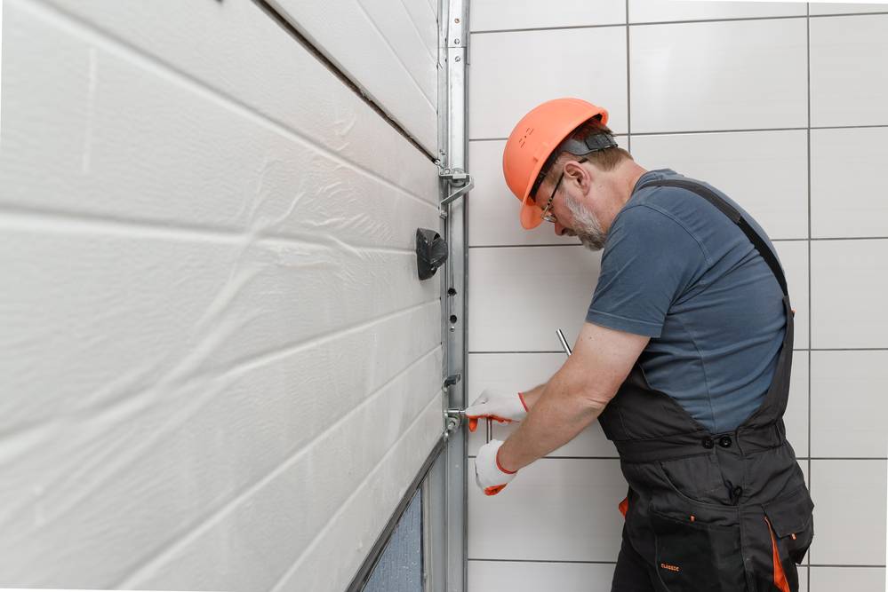 Residential garage door repair