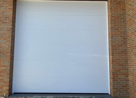professional garage door service example 1
